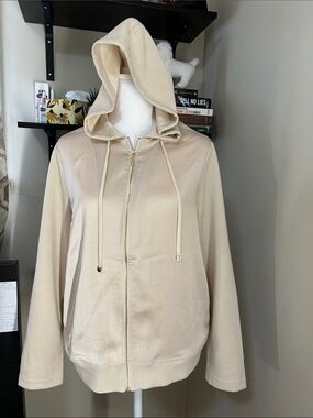 MELANIE LYNE Cream Zip-Up Hoodie Jacket with gold zipper